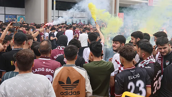 Taraftarlardan Elazığspor'a destek