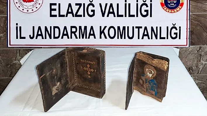 Tarihi el yazması İncil ele geçirildi