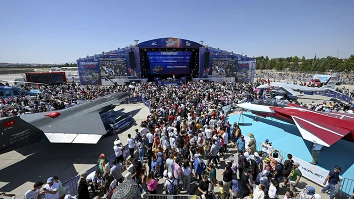 TEKNOFEST'e ziyaretçi akını