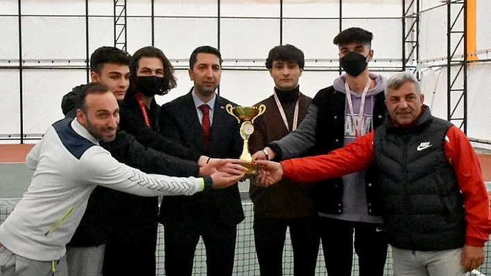 Tenis müsabakaları sona erdi