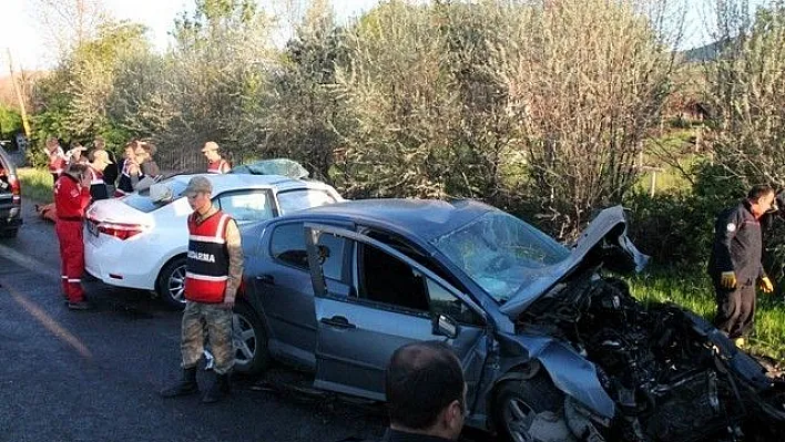 Trafik kazasında ölü sayısı 5'e çıktı