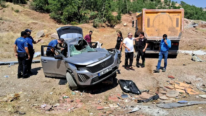 Tunceli'de feci kaza! İki ölü