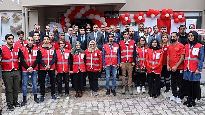 Türk Kızılay'ından Elazığ'da ihtiyaç sahipleri için mağaza