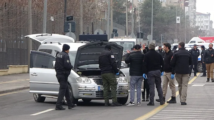 Unutkan sürücü, bomba uzmanlarını harekete geçirdi