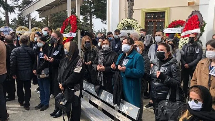 Usta oyuncu Rasim Öztekin son yolculuğuna uğurlandı