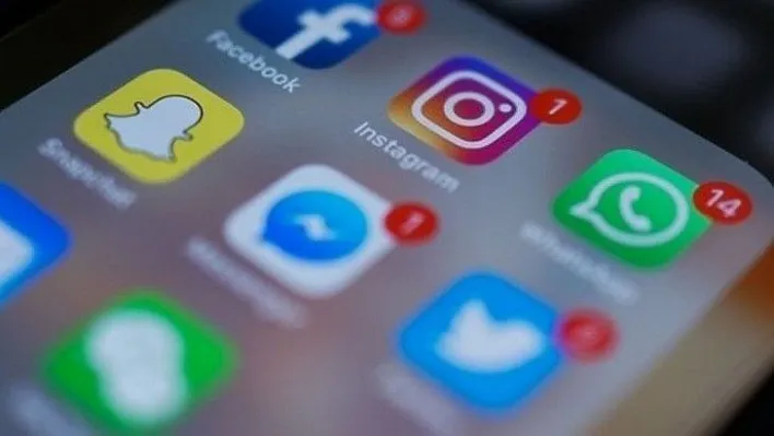 WhatsApp'tan gelen mesaja 'Evet' diyen yanıyor