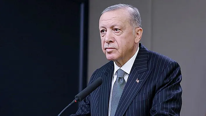 'Yarın Putin ve Zelenski ile görüşeceğim'