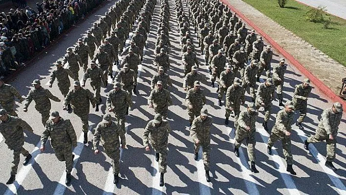 Yeni askerlik sistemi teklifi komisyonda kabul edildi