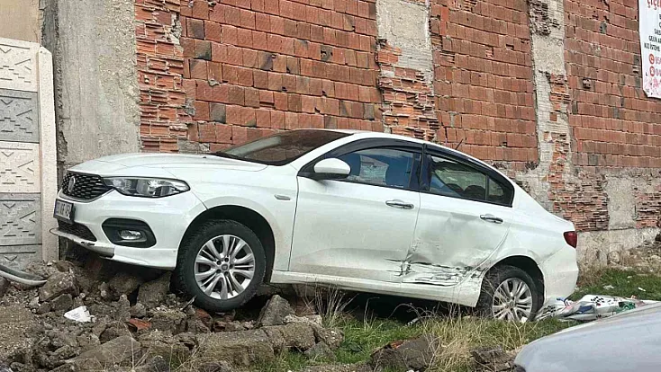 Rızaiye Mahallesi'nde trafik kazası