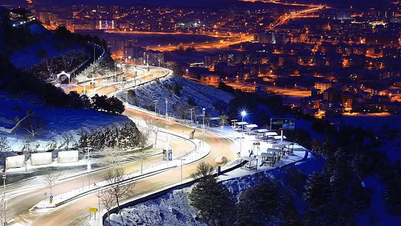 Harput'ta gece ışıkları ile görsel şölen