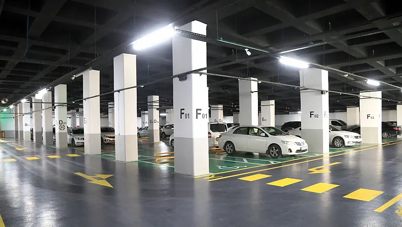 15 Temmuz Demokrasi Meydanı ve yer altı otoparkı hizmete sunuldu