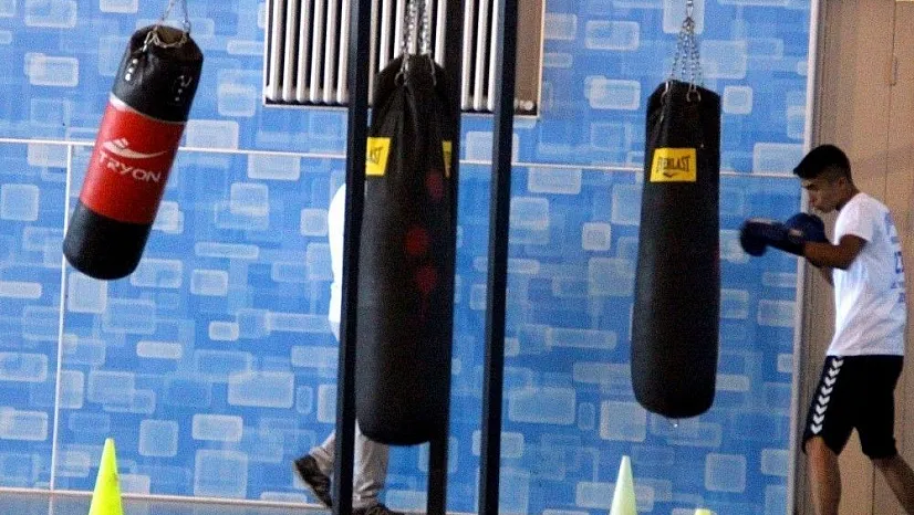 (Özel haber) Üniversiteli olabilmek için yumruk salladılar