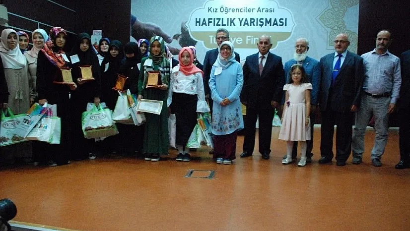 Kız Öğrenciler Hafızlık Yarışması Türkiye finali Adıyaman'da yapıldı