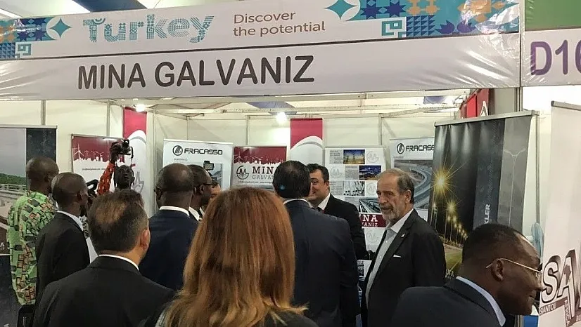 Mina Galvaniz Kamerun'da fuara katıldı