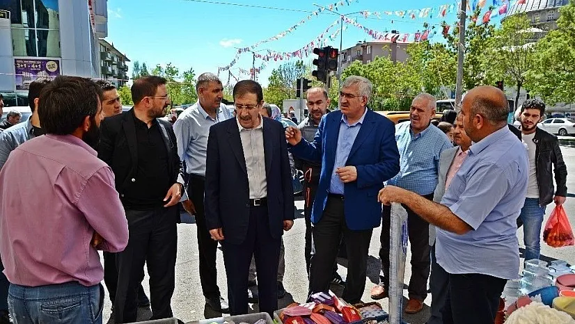 Başkanlar, Palandöken'de pazar esnafıyla buluştu