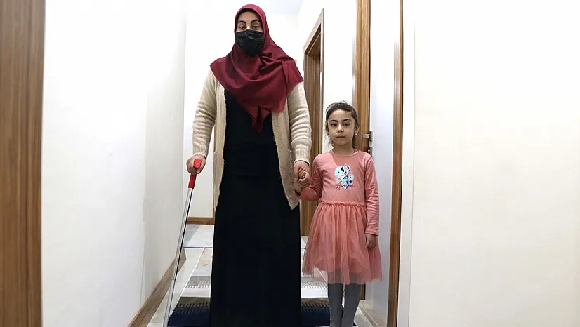 Depremde eşi ve oğlunu kaybeden anne, kızıyla yeni bir hayat kurdu