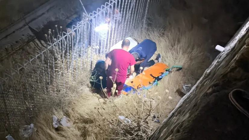 Elazığ'da 4 metreden düşen kişi ağır yaralandı