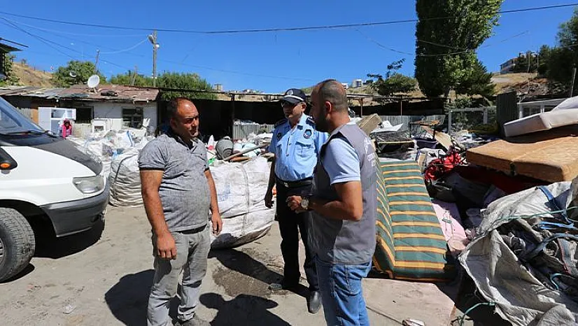 Elazığ'da toplayıcılara yaptırım uygulaması