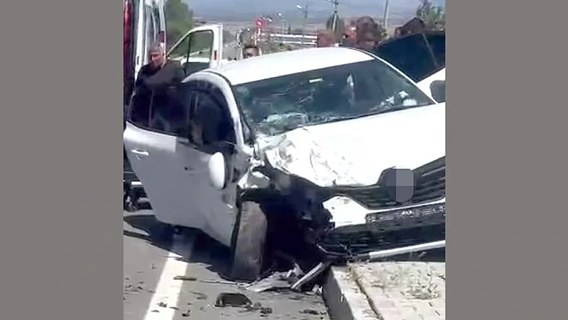 Elazığ Karakoçan'da trafik kazası