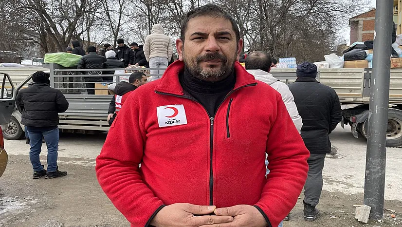 Elazığlı gençlerden deprem bölgelerine yardım eli