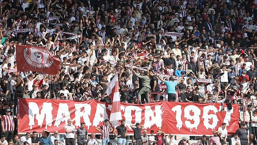 Elazığspor kombineleri satışta