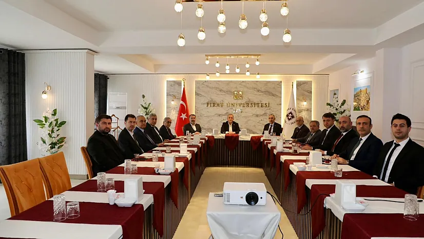 Fırat Üniversitesi paydaşları ile bir arada
