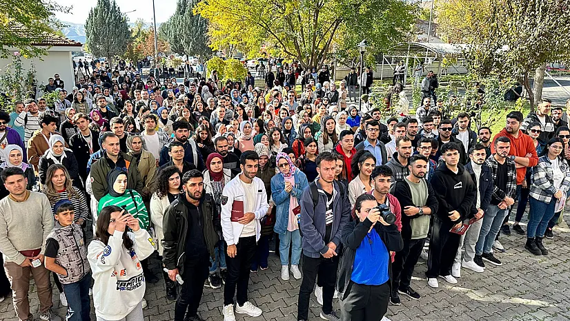 FÜ öğrencileri Palu'yu gezdi