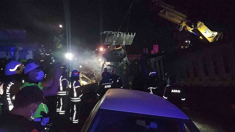 Hatay'daki feci kazada ölü sayısı 12'ye yükseldi