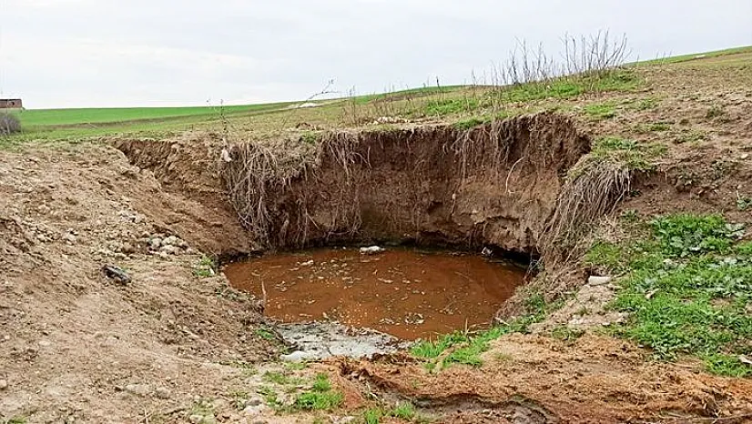İki çocuk düştüğü su kuyusunda hayatlarını kaybetti