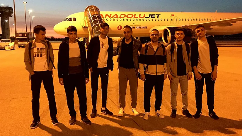 Keban'da öğrenciler Hollanda'ya uğurlandı