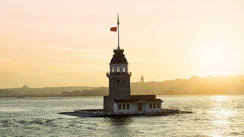 Kız Kulesi kapılarını yeniden açıyor