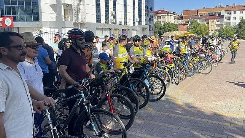 'Kültürün İçin Pedalla, Tarihin İçin Yürü'