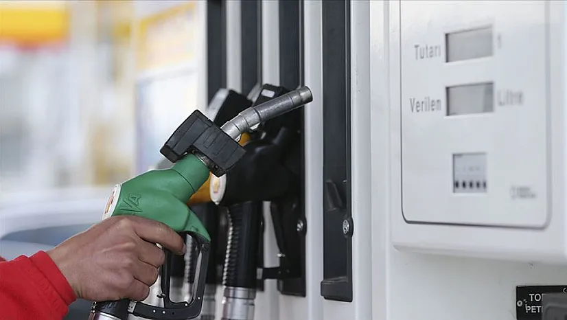Motorinde indirim tamam, sıra benzinde
