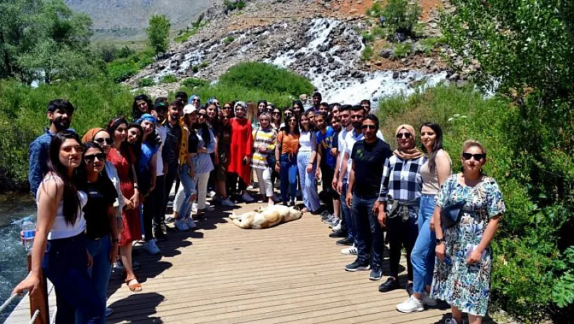 Öğrenciler Munzur gözelerini gezdi