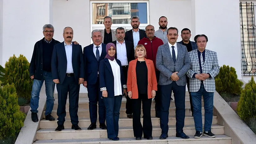 Prof. Dr. Yasemin Açık, seçim çalışmalarını sürdürüyor