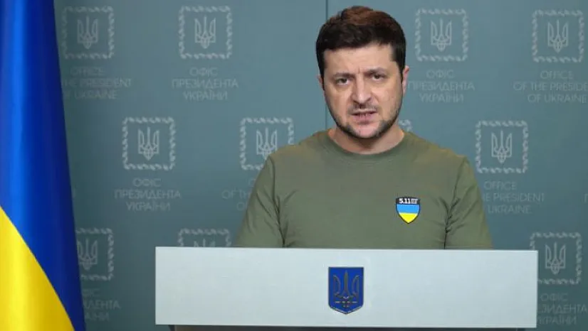 Putin'in Zafer Günü konuşmasına Zelenskiy'den jet cevap