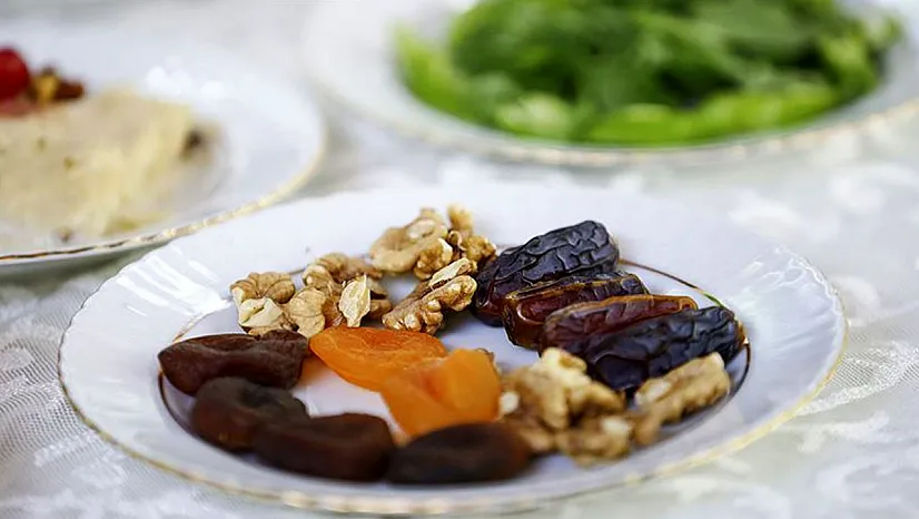 Ramazan'da iftar ve sahur beslenmesi