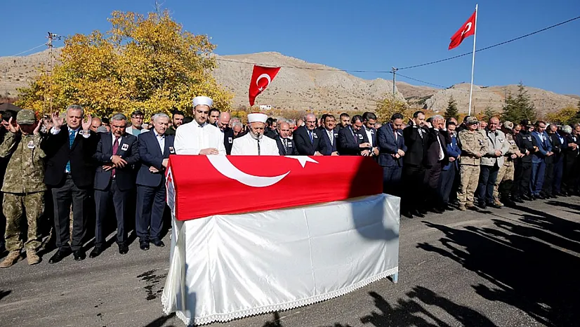 Şehit Fethi Sekin'in babası son yolculuğuna uğurlandı