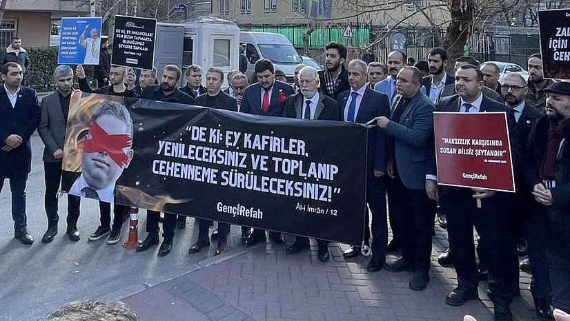 Yeniden Refah Partisi'nden 'İsveç' tepkisi