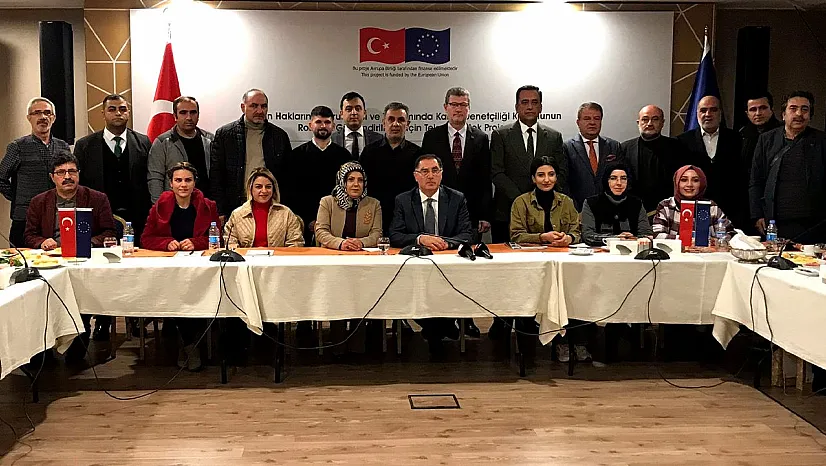 Şeref Malkoç, basın mensuplarıyla bir araya geldi
