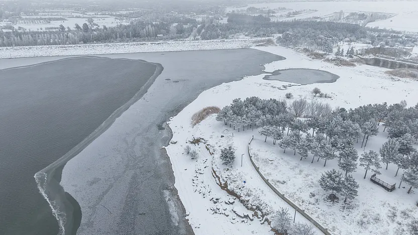 Cip Baraj Gölü buz tuttu