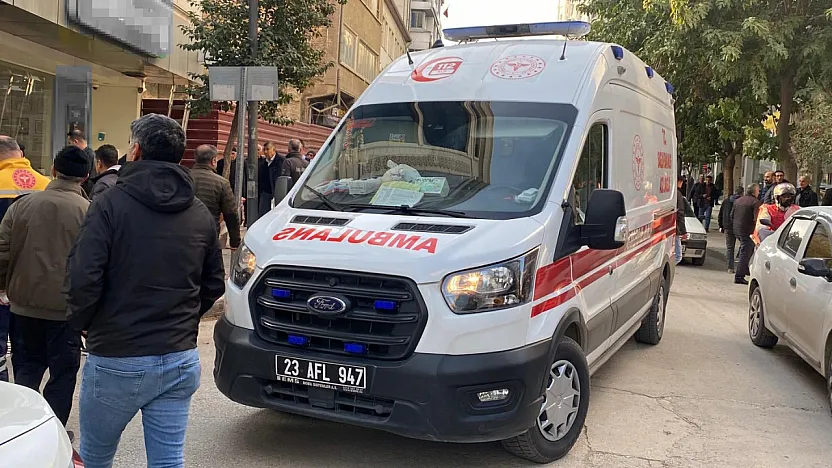 Elazığ'da pikaba çarpan bisikletli yaralandı