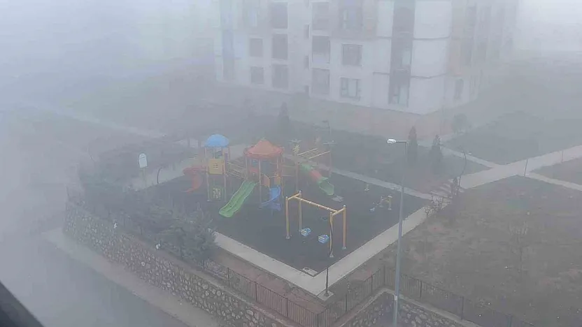 Elazığ'da sis etkili oldu
