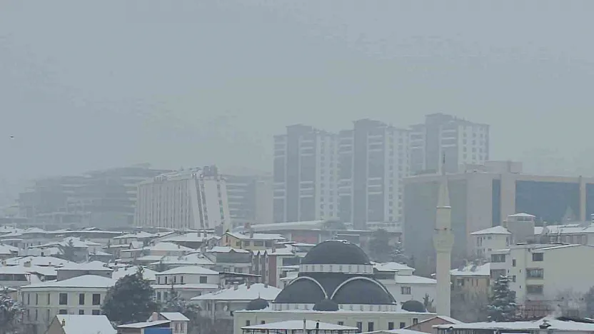 Yüksek kesimlerde sis etkili oluyor