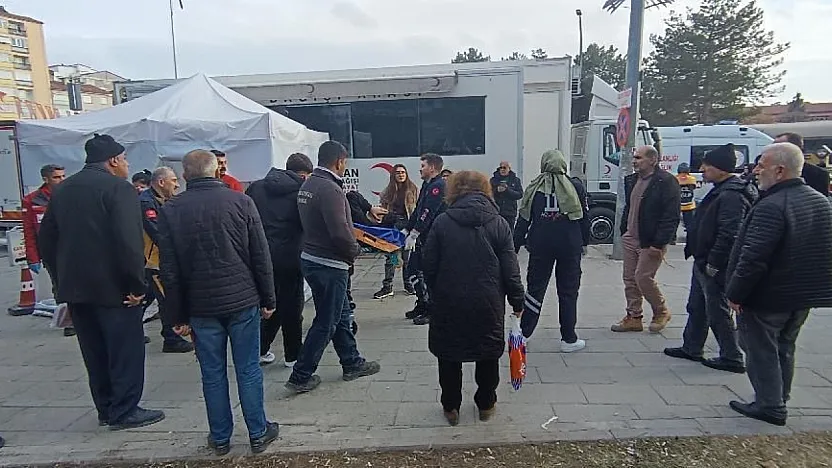 Gazi Caddesi'nde bıçaklı kavga
